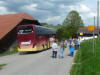 Warten auf eine Rückfahrmöglichkeit (Kreuzen mit Postauto nicht möglich)